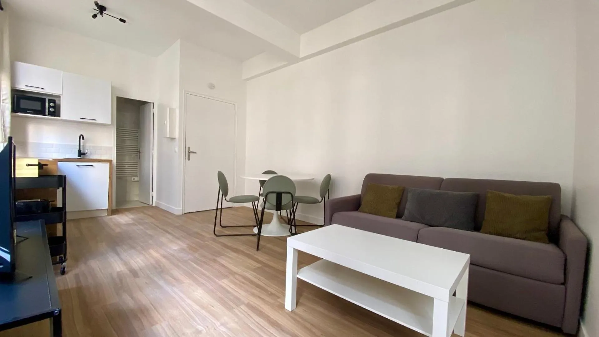 Apartment Appartement Charmant Proche Grands Boulevard 4P Paris