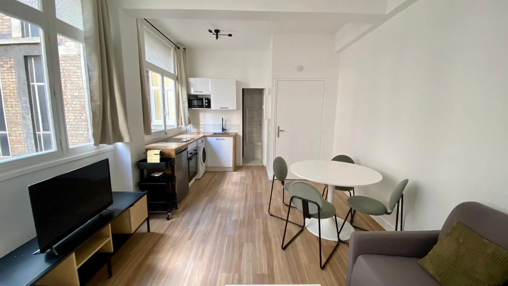 Appartement Charmant Proche Grands Boulevard 4P contacts